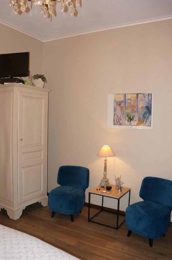 B&B Les Cresses Ciney Exterior foto